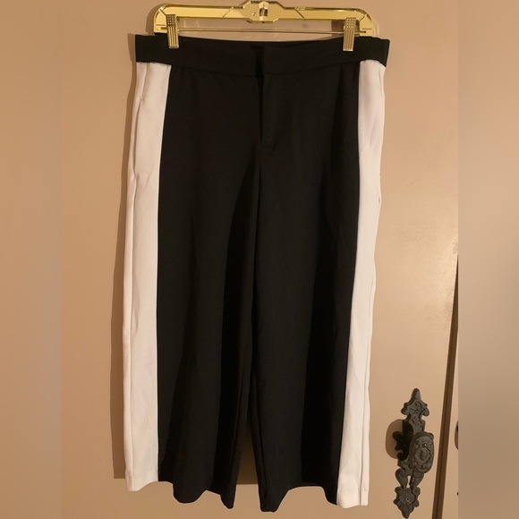 Boom Boom Jeans Black and White Ankle/Cropped Pants - Picture 3 of 5